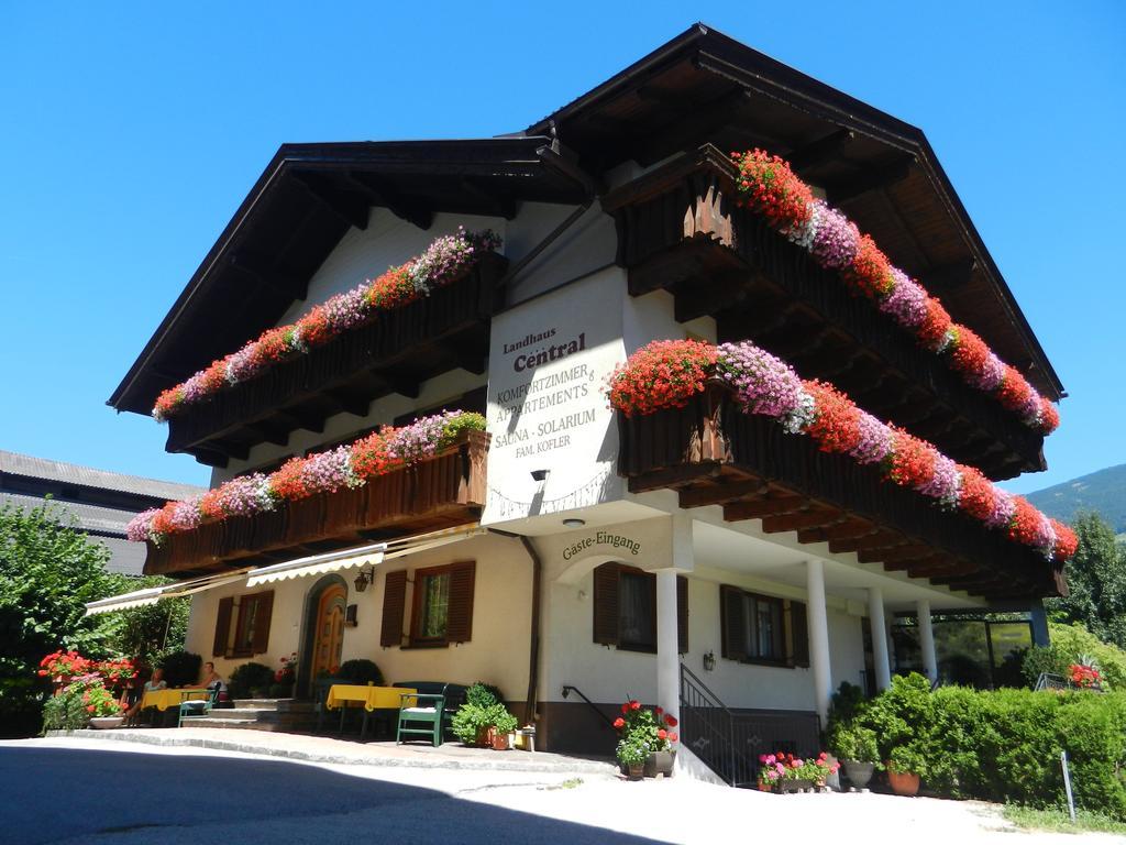 Central Hotel & Apart Mit Landhaus Central Fuegen Exterior photo